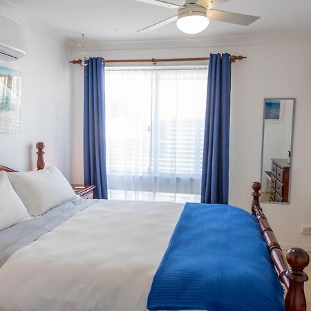 Shabby Chic Shack - 2 Bedroom Beach Cottage 얀쳅 외부 사진