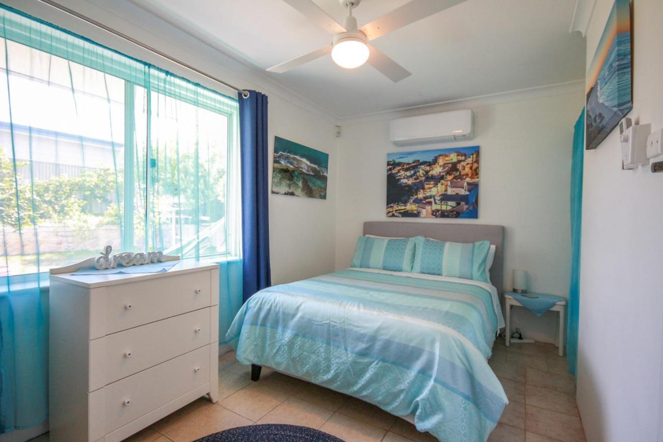 Shabby Chic Shack - 2 Bedroom Beach Cottage 얀쳅 외부 사진